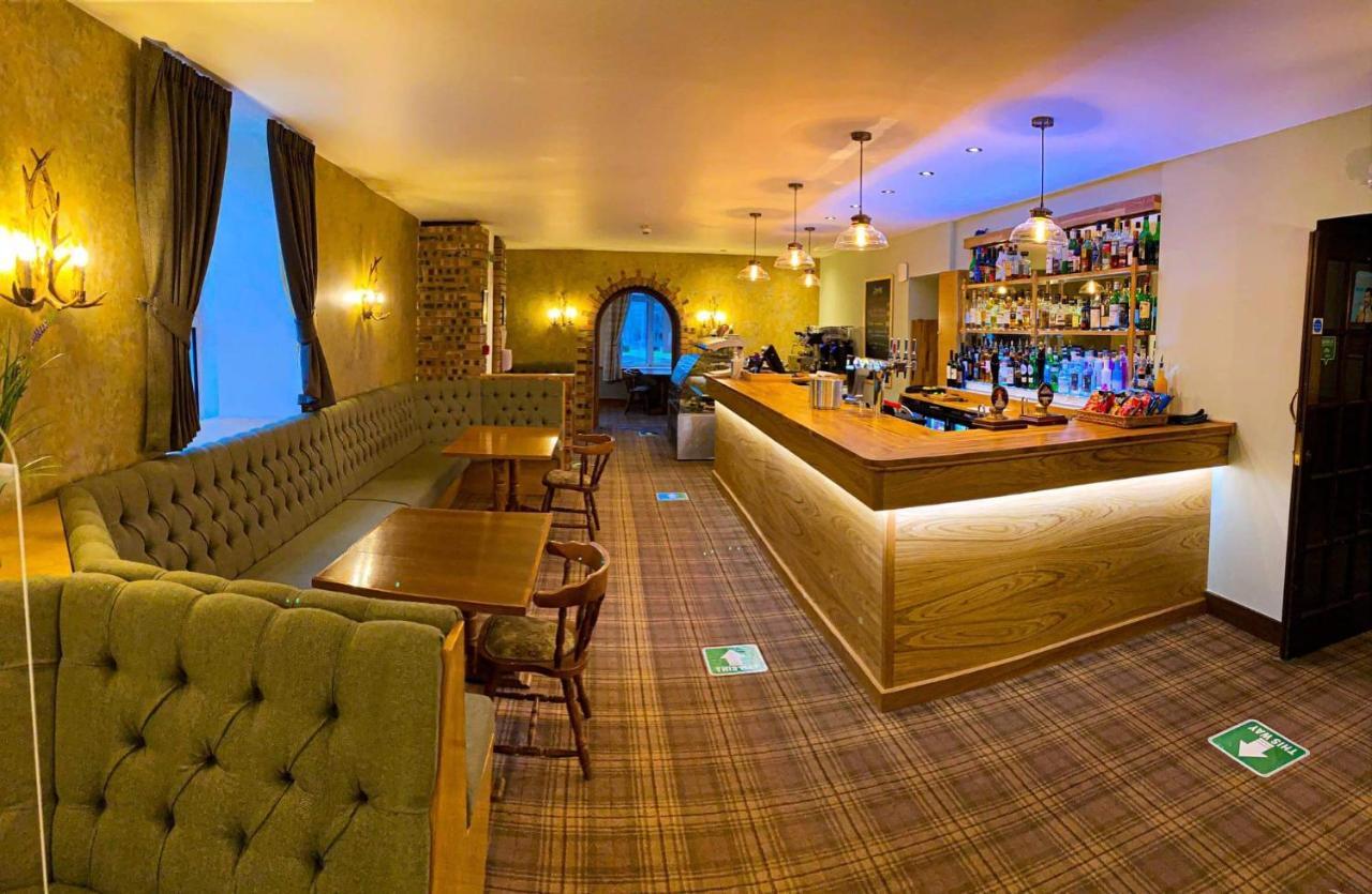 Duke Of Gordon Hotel Kingussie Exterior foto