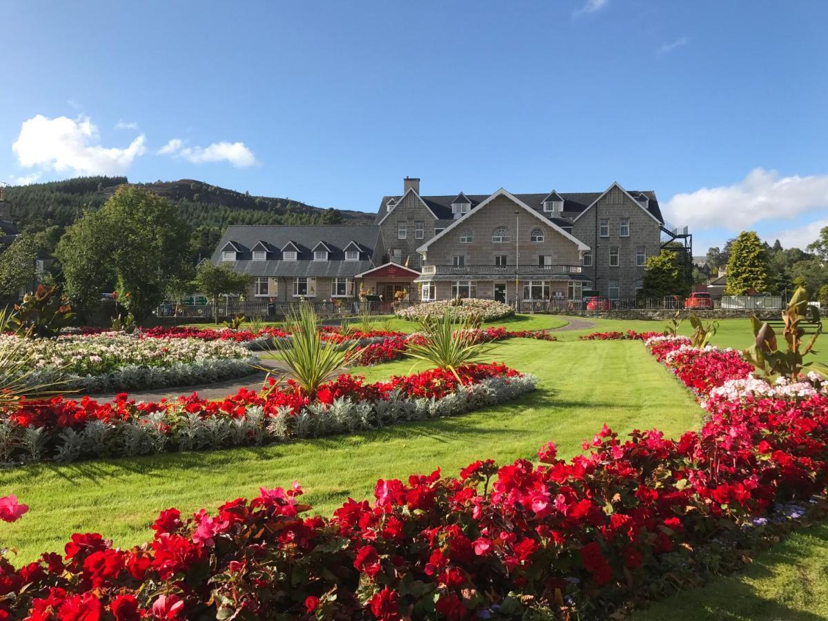 Duke Of Gordon Hotel Kingussie Exterior foto
